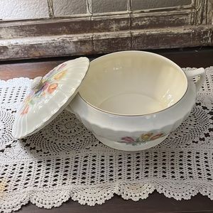 Floral Cream Serveware Bowl with Lid